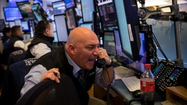 美股V型反转 中概股暴涨狂飙 投资者关注俄乌关系