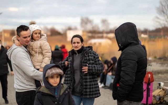 接收乌克兰难民，美国把难题甩给了欧盟｜京酿馆