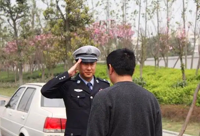 电视台回应谭谈交通下架:未索赔千万 并未针对个人