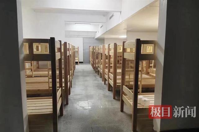 学生宿舍80人一间?官方:启动问责 妥善安置到8人间
