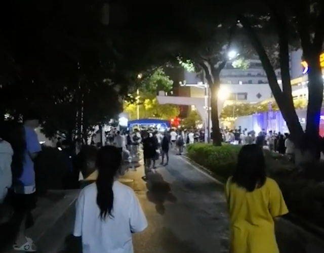 大学生10元彩票中25万 全校围观 网友：大学学费自由了