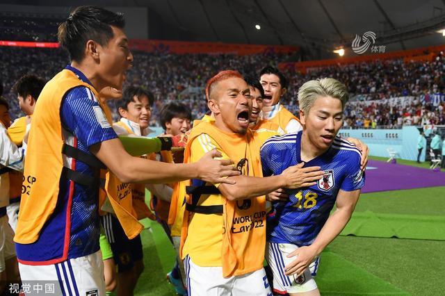 终于明白了什么叫世界杯死亡之组!日本队2-1逆转战胜德国队