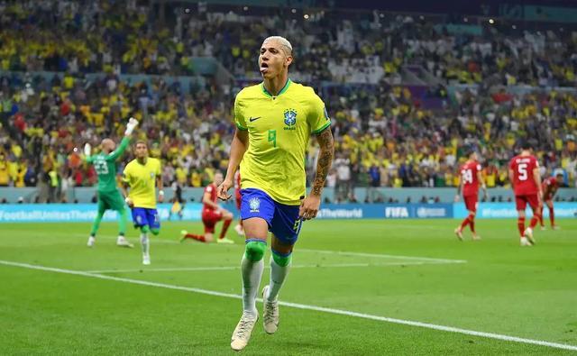 巴西球星里沙利松倒挂金钩 预订世界杯最佳进球
