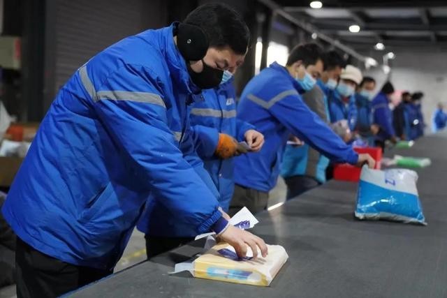 浙江一地发布“全民戴口罩”通知