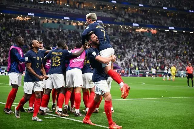 防住了姆巴佩，英格兰还是输了！法国2-1淘汰英格兰进四强