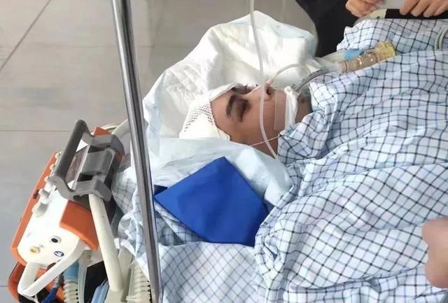 遭嫌疑人开车碾压经3次开颅民警醒了