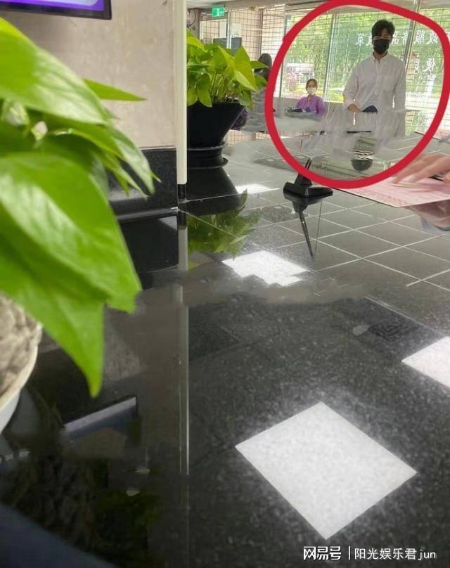  陈乔恩因艾伦走出黑暗面 爱可以治愈一切