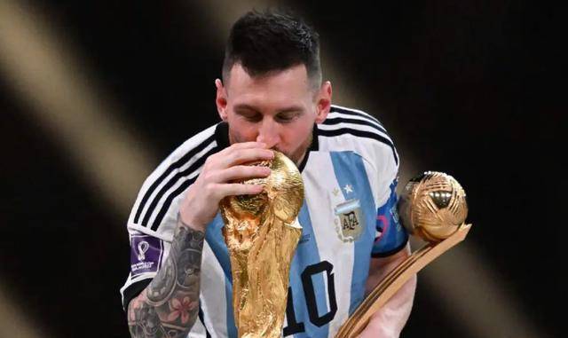 梅西上台霸气发言这波阴阳怪气内涵拉满