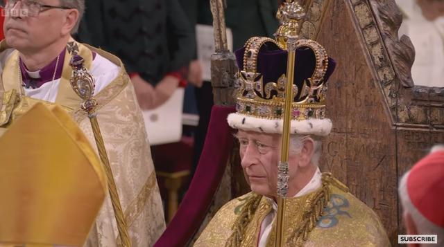 查尔斯三世正式加冕 戴上王冠 在位时间最久的“王储”终于转正！