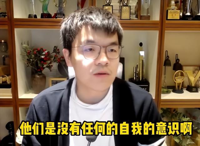 柯洁辣评淄博烧烤, 没一点技术含量, 排队去吃的人, 脑子都有问题 引发了不小的争议