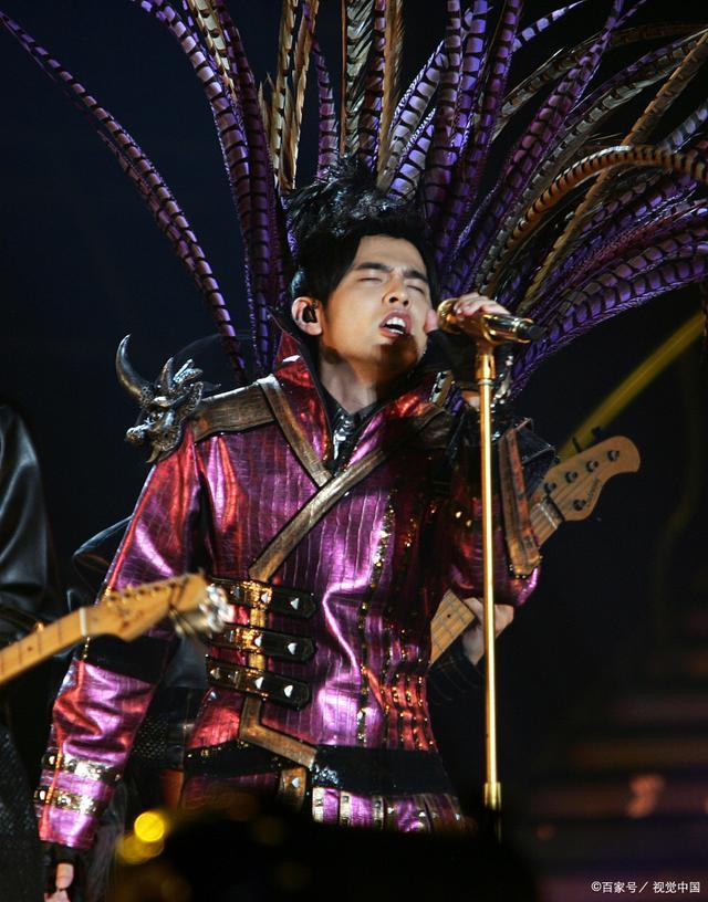 官方辟谣周杰伦收费合影 一张照片就要10万块钱?纯属诈骗