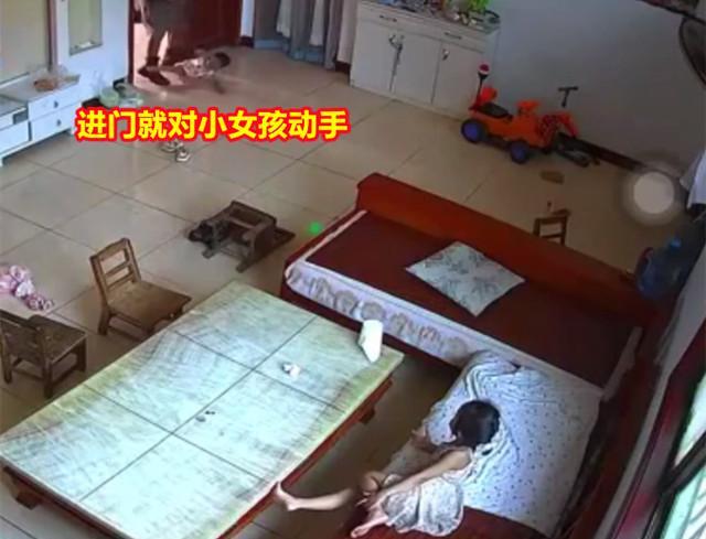 警方谈一老人追砍小孩 已移交刑警大队调查处理，受伤的两个小孩暂无生命危险