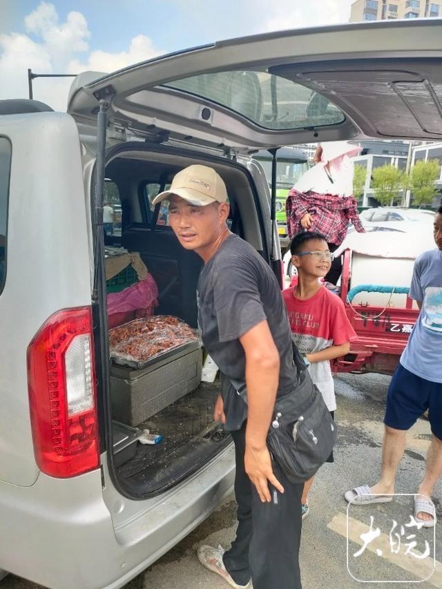 合肥“10元吃30多样菜”宣布暂时关门 7