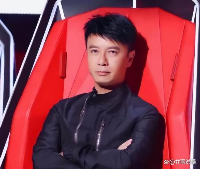 在涂磊,韩红,金星等众多好声音学员发声之后,8月24日,李克勤和梁静茹