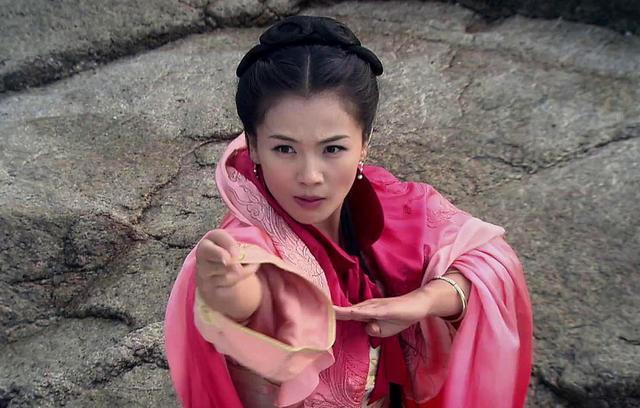 “妈祖”刘涛评论区沦陷 网友众说纷纭