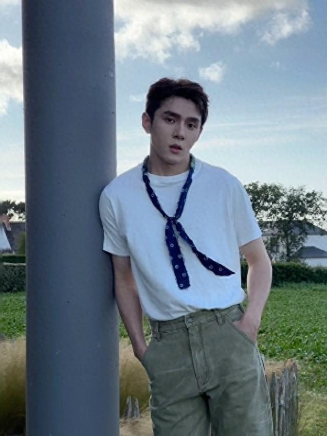 李佳琦风波引商战 79元的花西子眉笔也成为热议话题