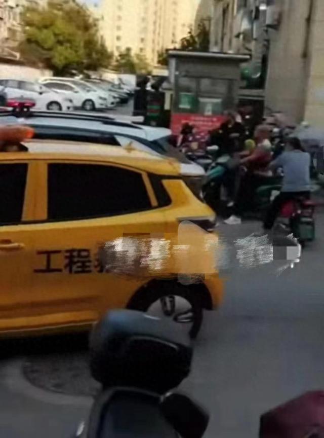 官方谈一工地疑挖出炮弹：已由警察带离现场