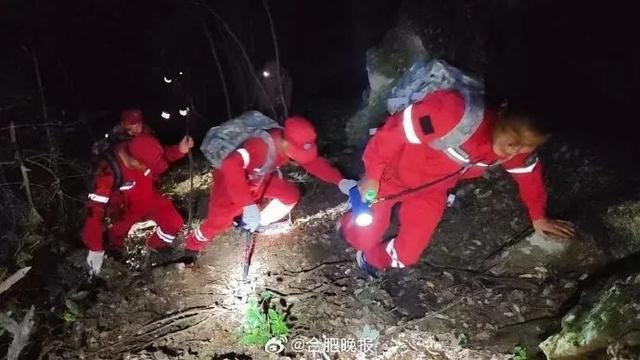 一位驴友擅自进入黄山凉快峰迷路，被救后受到严厉惩罚！已经发生了很多次