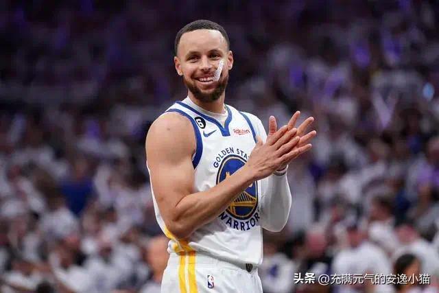 媒体人评库里:有人得益于体系,有人本身就是体系