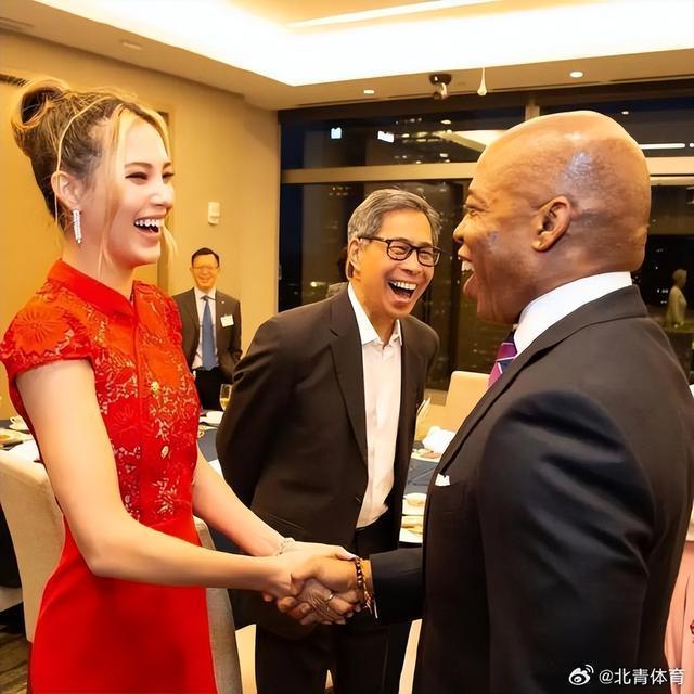 谷爱凌回答“代表哪一边”尖锐提问 混血儿在身份认同最大问题之一是怀疑