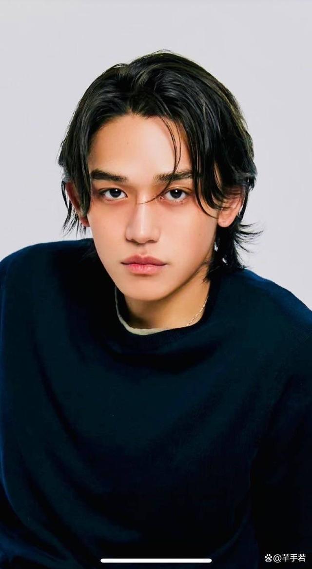 黄旭熙将在4月以歌手身份solo出道