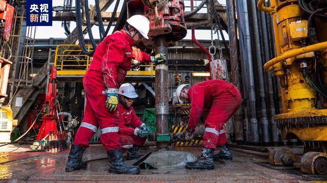 中国渤海中北部发现亿吨级油田 油层厚度达48.9米