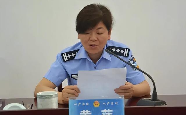 殷俊新是另一位老上级,他于2005年从九江市公安局调入上饶,担任副局长