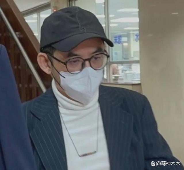 台湾艺人黄子佼购买上百部未成年少女不雅片被指恋童癖