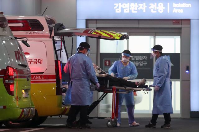 韩国急救系统濒临崩溃 辞职浪潮在岗医生不堪重负