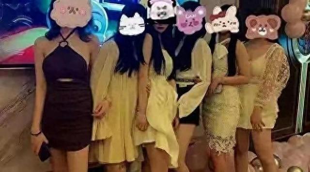 长沙一私人影院被曝无底线陪侍富婆豪掷89万包养男公关2