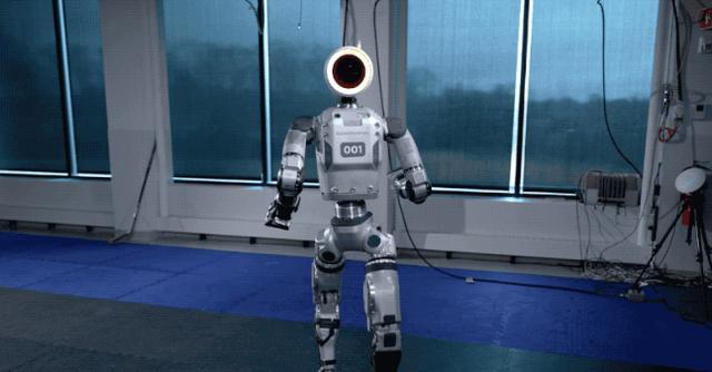 Atlas人形机器人关节可360度旋转