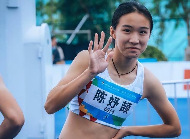 陈妤颉跑出今年亚洲女子百米最佳 15岁天才刷新纪录