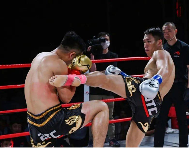 喜讯！又一位中国人冲击大级别世界拳王 噜奔挑战75KG级冠军