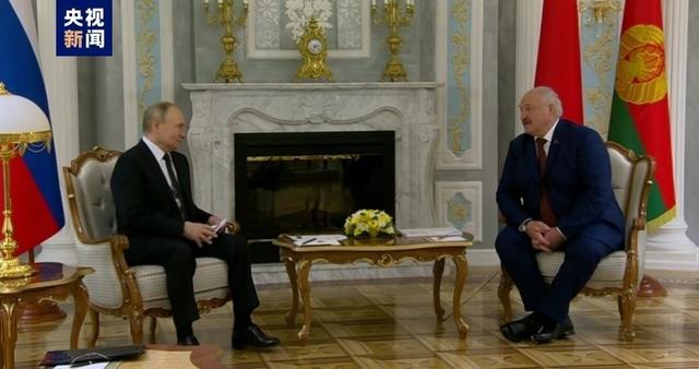 普京与卢卡申科举行会谈