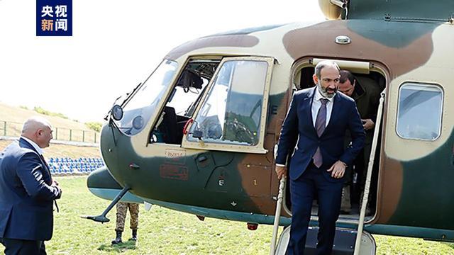 亚美尼亚总理所乘直升机紧急降落 恶劣天气所致