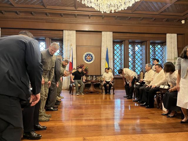 泽连斯基与菲律宾总统举行会晤