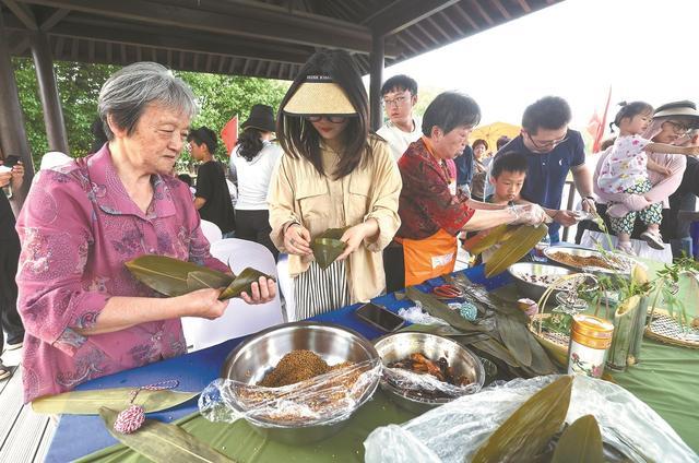 广东龙舟成为端午节档期顶流