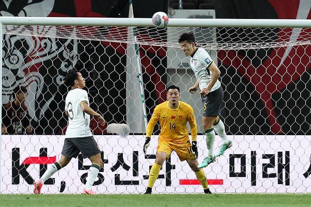 无缘提前晋级！中国男足客场0-1不敌韩国，能否出线要看泰国vs新加披赛果 命运待定，泰国成关键