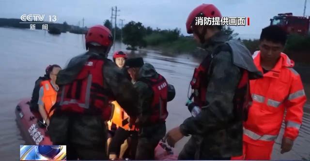 月亮湾洪水来袭 54人被困紧急救援