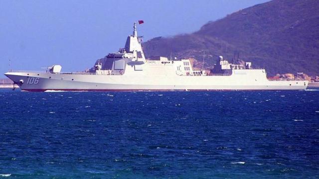 中国海警登菲船执法美国海军一路狂奔跑路 海警新规显威力