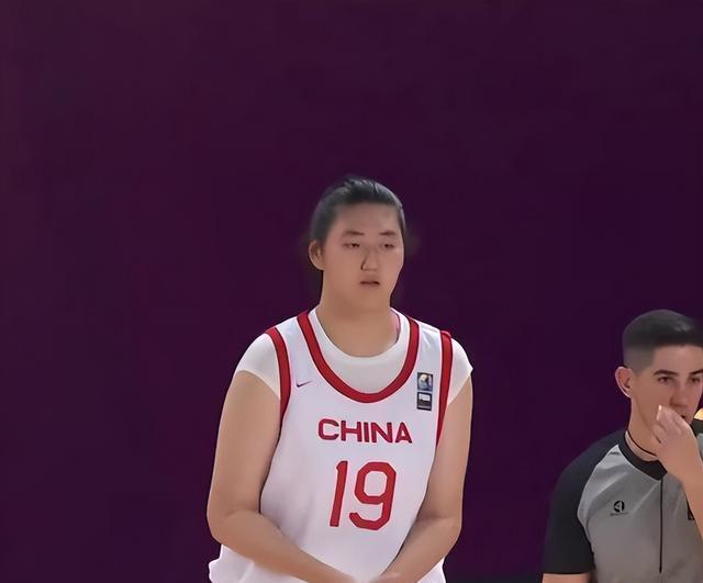 张子宇再引外媒热议：FIBA晒数据惊恐 女篮团队之力彰显