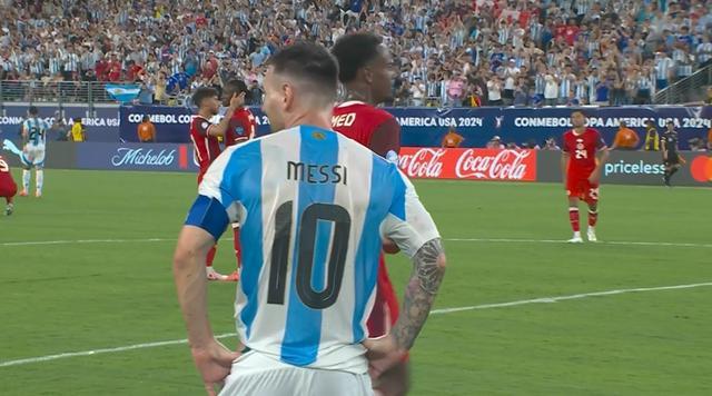 阿根廷进决赛后梅西叉腰站立 晋级之路定格瞬间