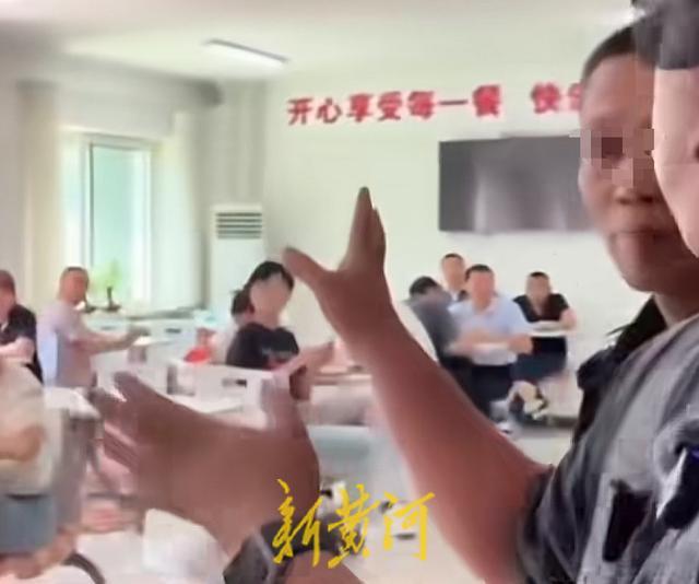 记者追踪遭反问：有必要和您说吗？辽宁一市监局集体离岗吃饭