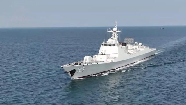 海军焦作舰抵俄参加俄海军节活动 深化中俄海上交流与合作