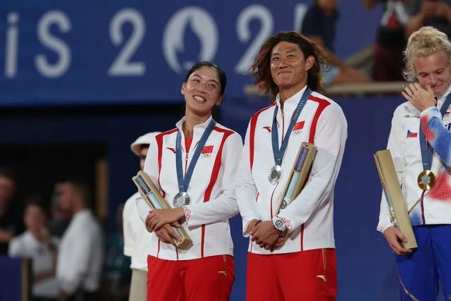 临时摇人摇出奇迹 中国网球混双首夺奥运奖牌
