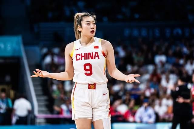 中国女篮22分大胜 保留晋级希望 小组第三静待奇迹对决