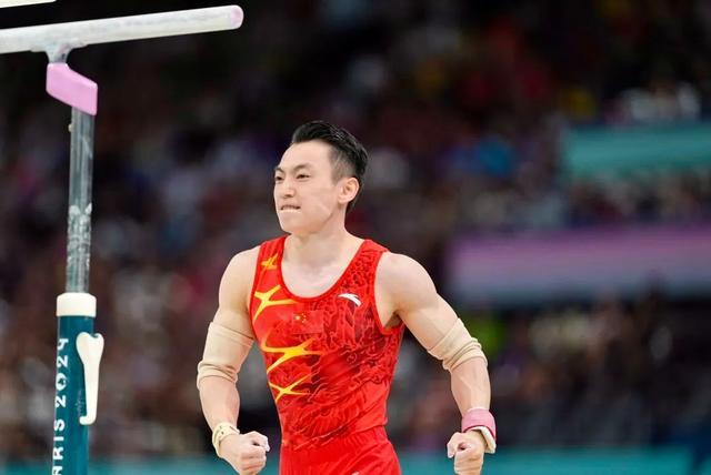 6次夺冠，邹敬园是双杠王！5度摘金，双杠是奥运第一夺金点！中国体操荣耀时刻