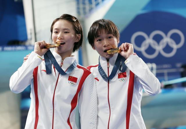 奥运6日观战指南：中国女排剑指四强，全红婵陈芋汐十米台“神仙打架”