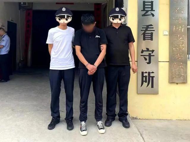 警察查酒驾遭其同行者围攻 3名嫌疑人被刑拘