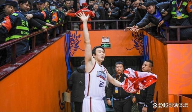 唏嘘！31岁前男篮国手试训四川队：曾拿2届MVP 失业半年无球可打